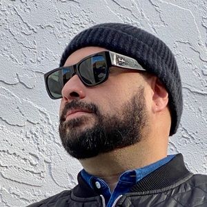 Meet your Posher, Emanuel